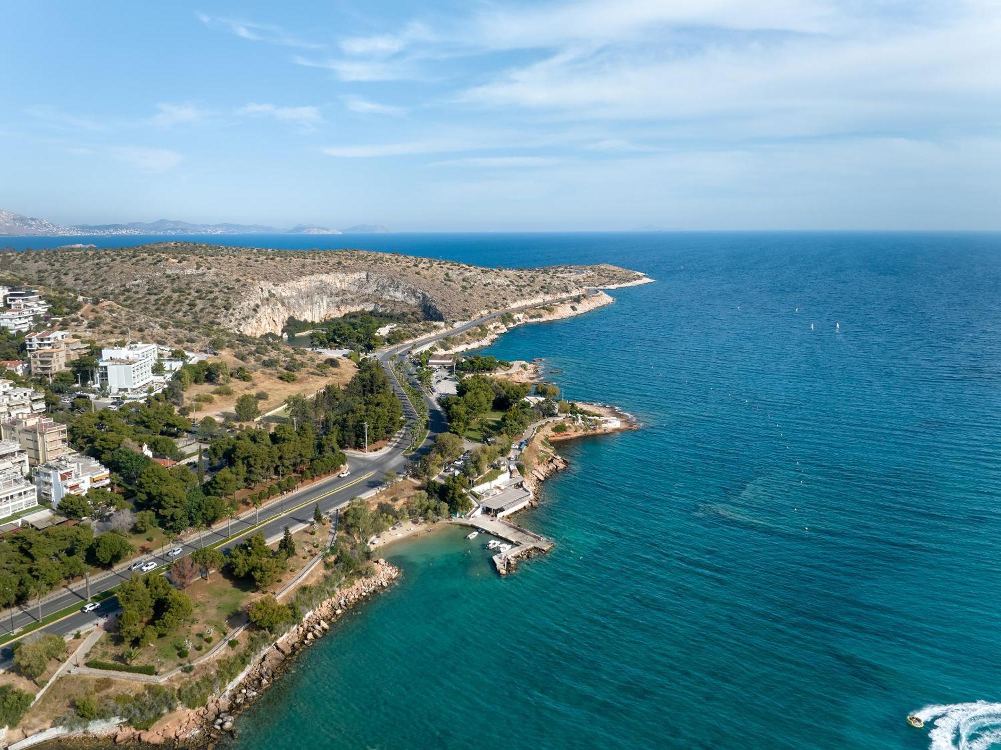 The Roc Club Hotel Vouliagmeni Exterior photo